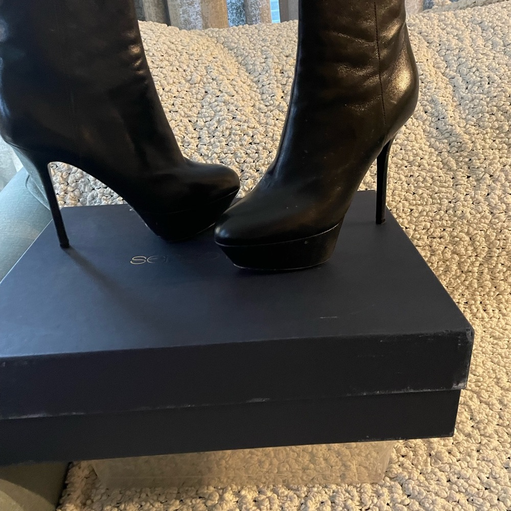 Black leather platform boot